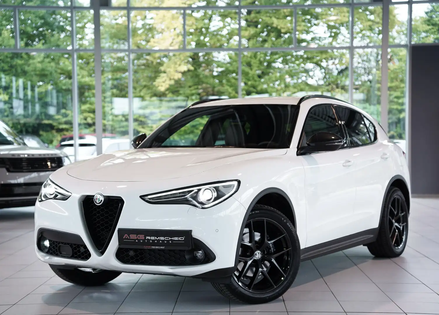 Alfa Romeo Stelvio B-Tech Q4 *2.H *20 *ACC *Sport-Paket Weiß - 1