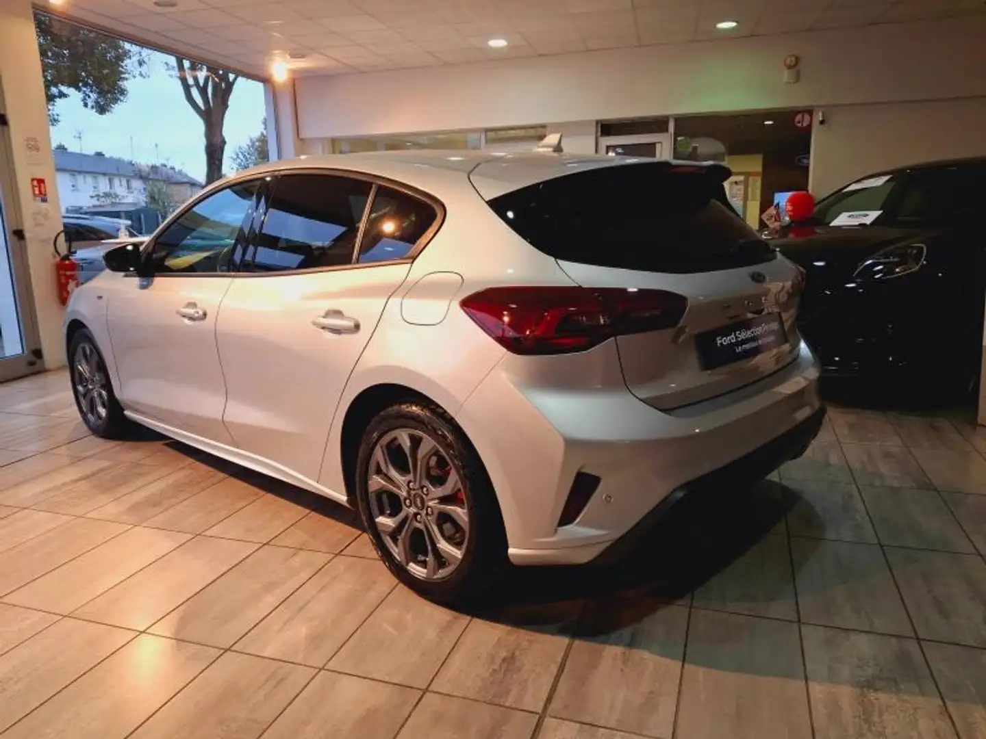 Ford Focus 1.0 Flexifuel mHEV 125ch ST-Line Style Gris - 2
