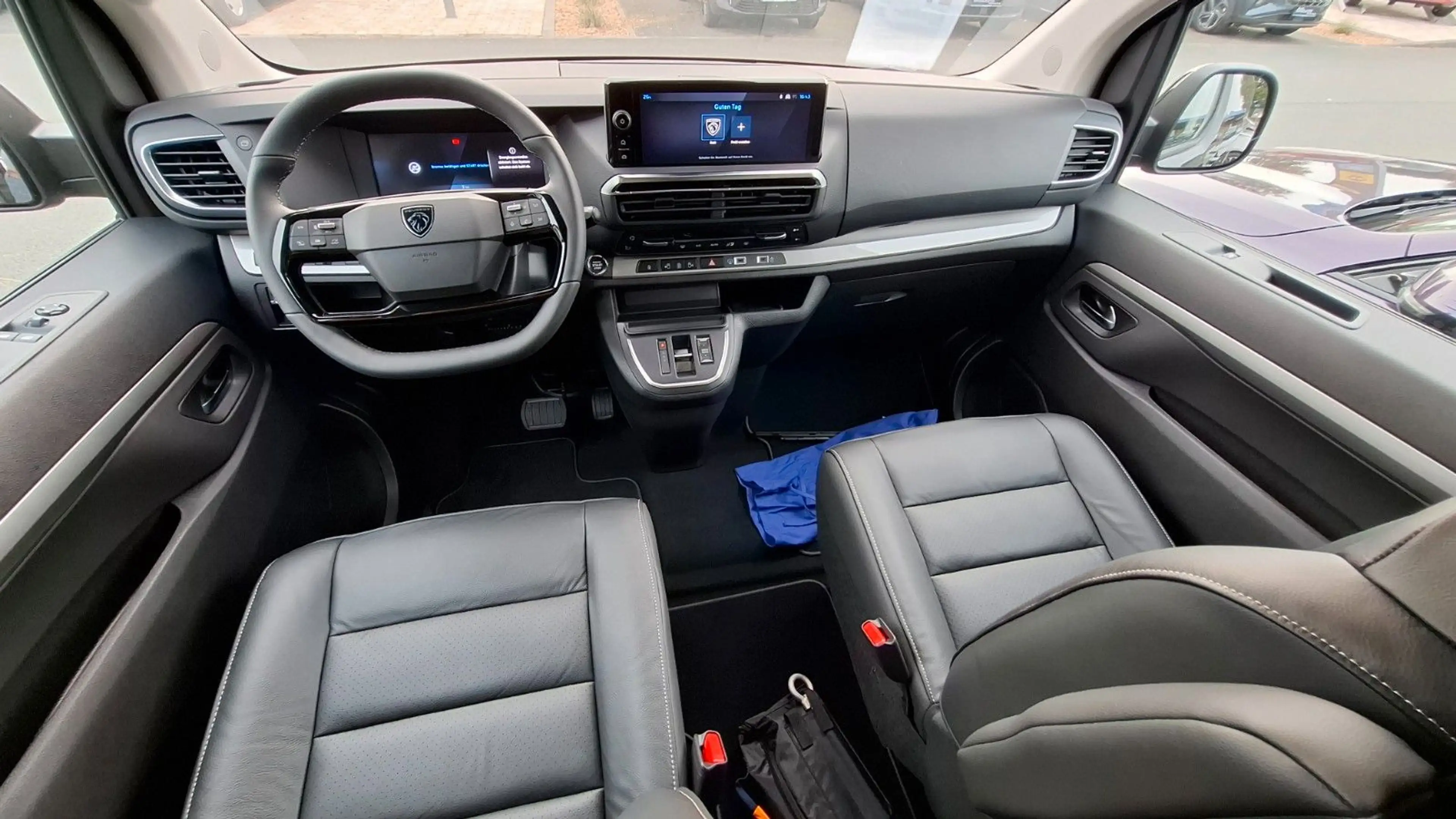 Peugeot Traveller Allure L3 LEDER PANO STHZ AHK NAVI SHZ — photo 13
