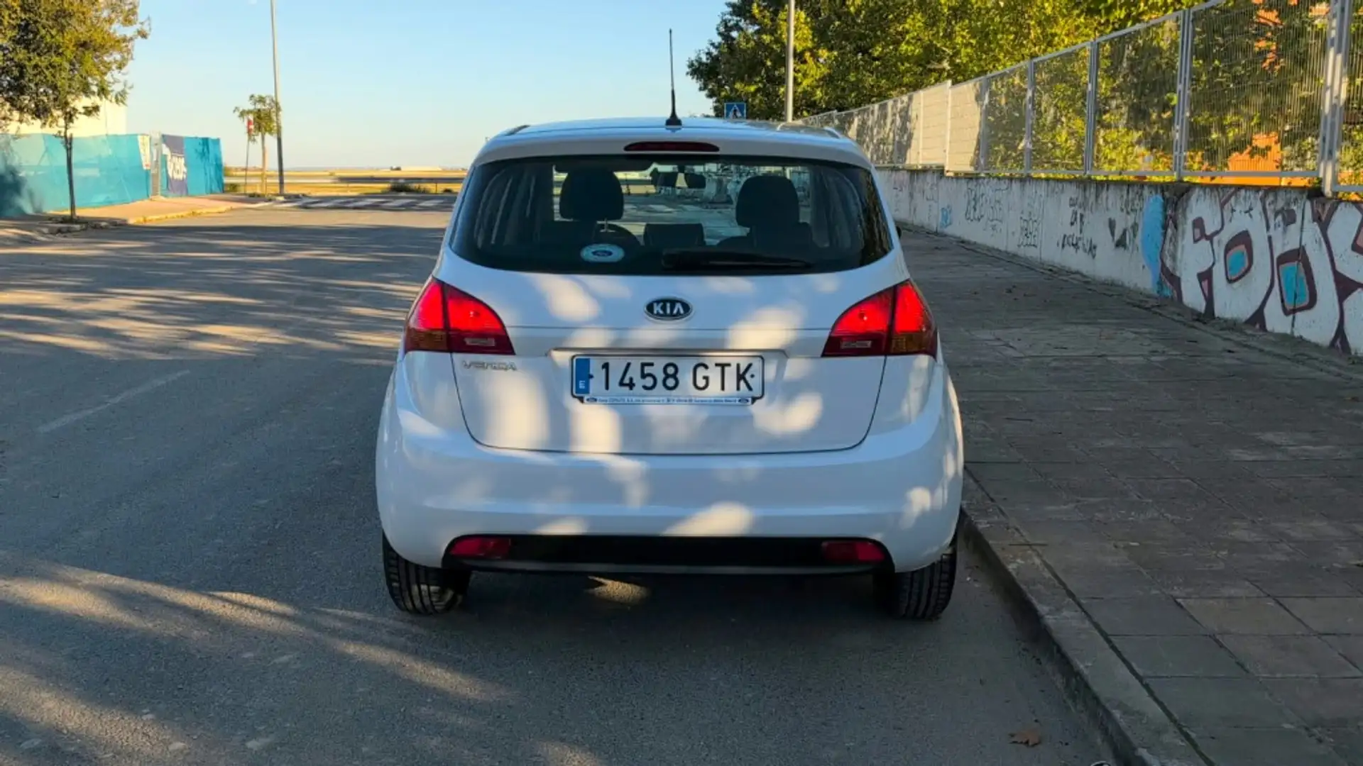 Kia Venga 1.4 CVVT Concept Blanco - 2