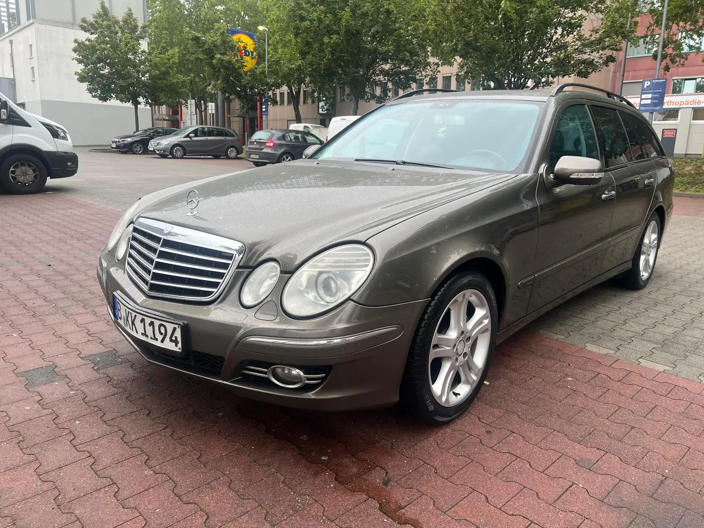 Mercedes-Benz E 320 E 320 T CDI 7G-TRONIC Avantgarde DPF Серый - 2