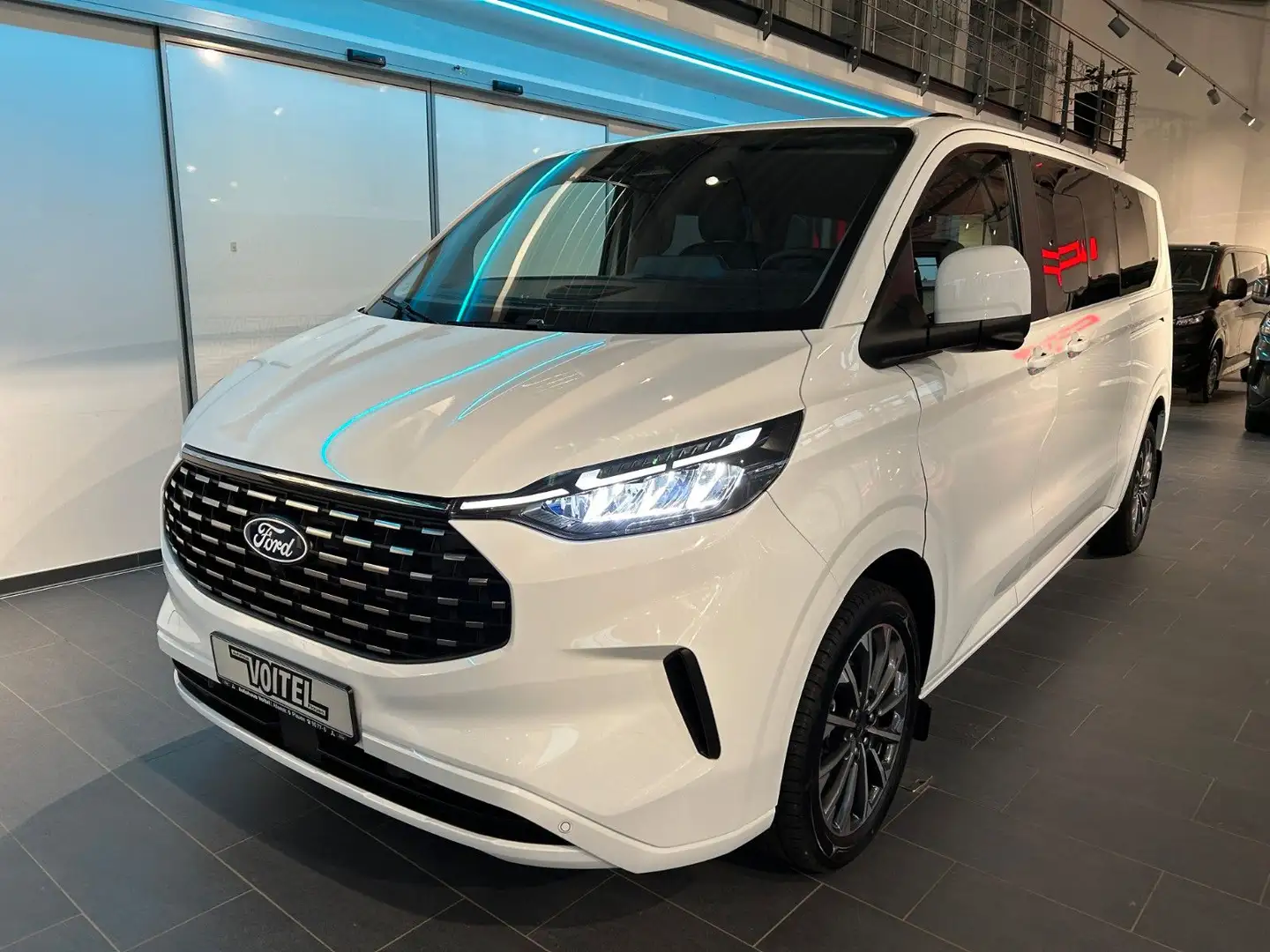 Ford Tourneo Custom Aut L2 Tit X 4WD Standheizung Alb - 1