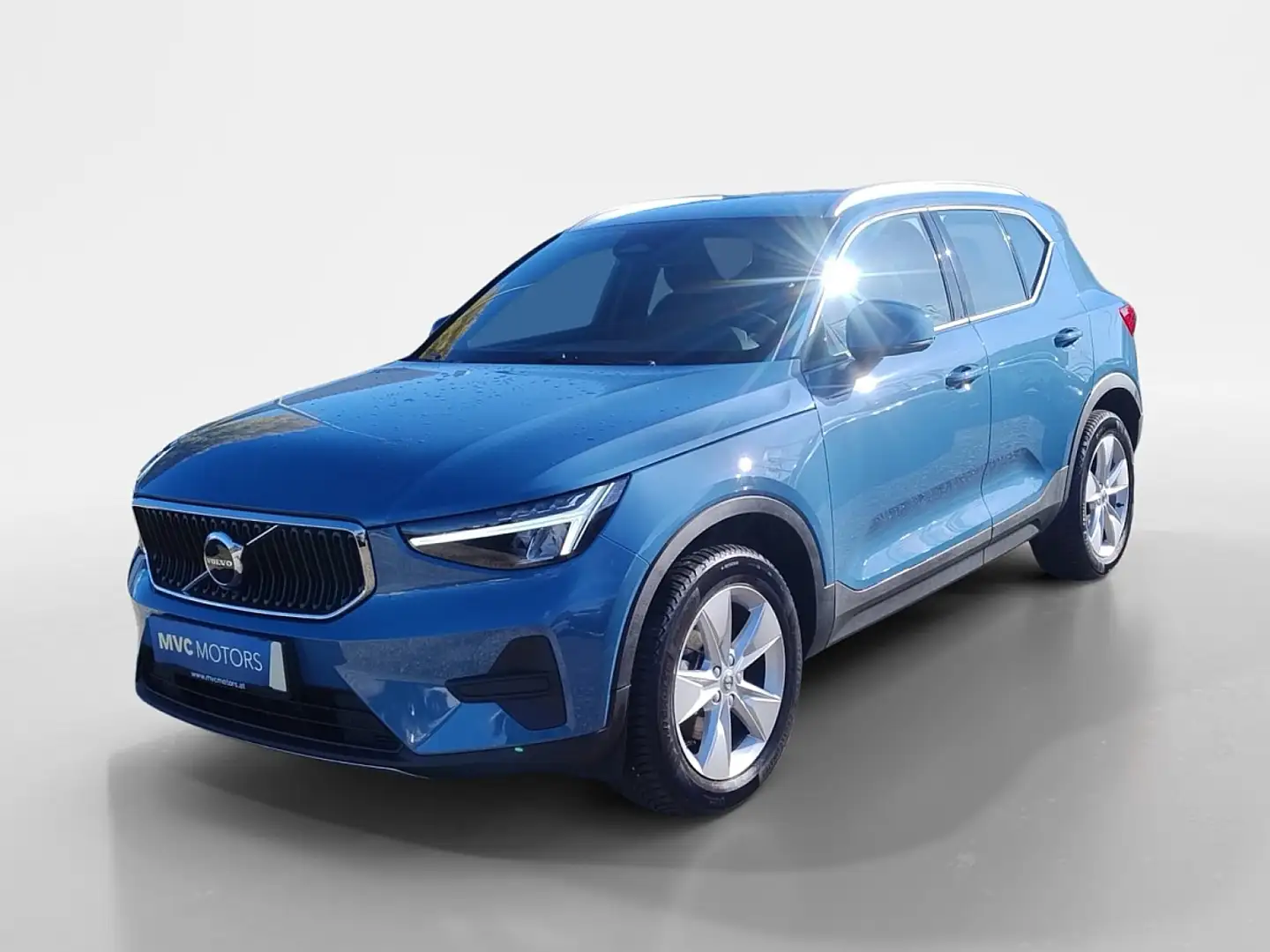 Volvo XC40 B3 Core Aut. Blau - 1
