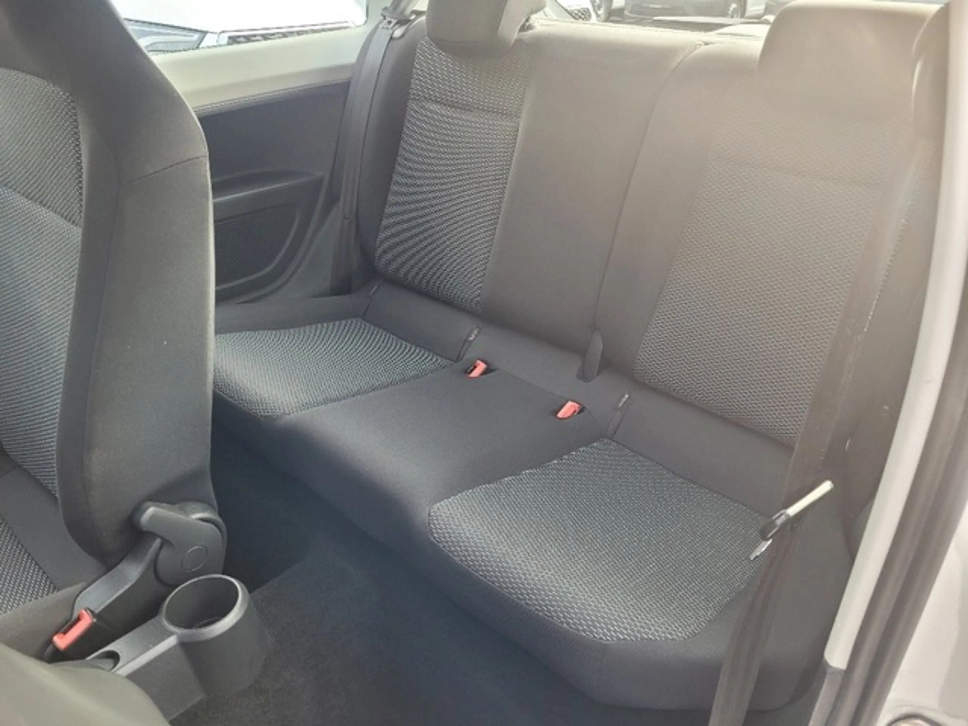 SEAT Mii REFERENCE — photo 12