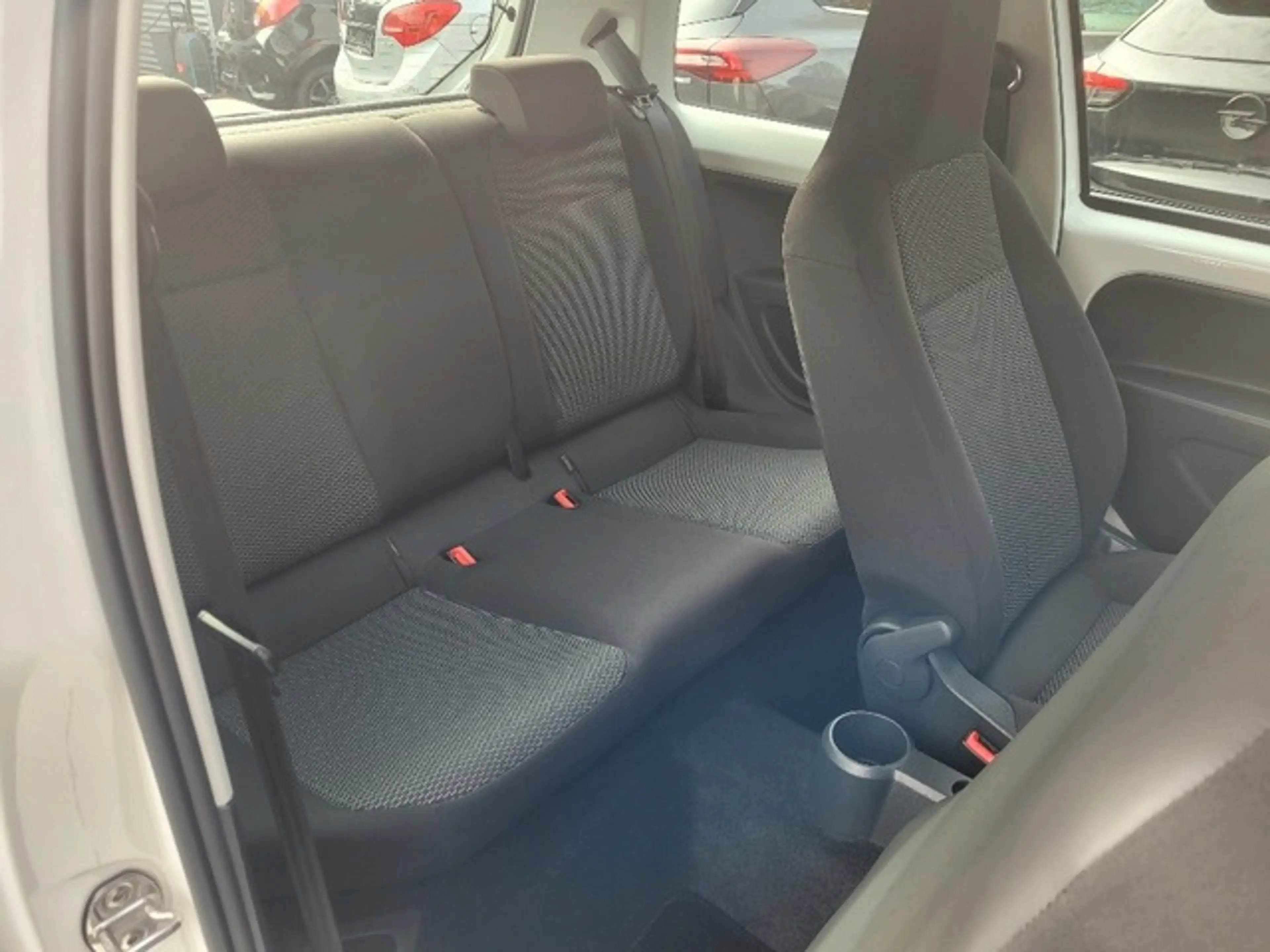 SEAT Mii REFERENCE — photo 13