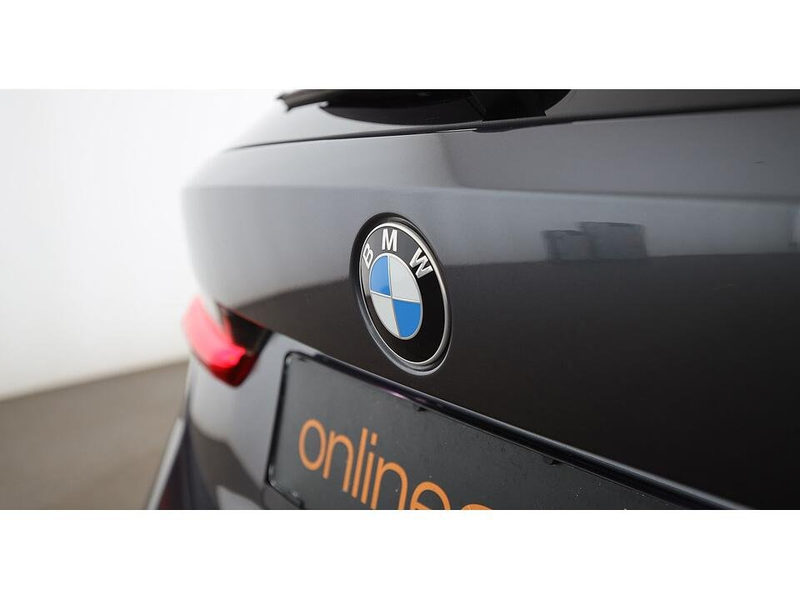 BMW 318 d Touring Luxury Line LED LEDER NAVI SITZHZG — photo 8