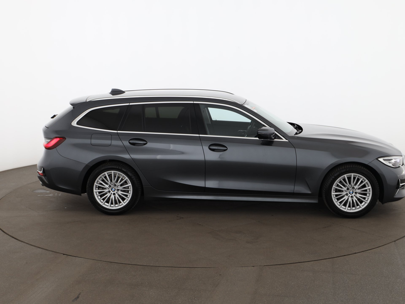 BMW 318 d Touring Luxury Line LED LEDER NAVI SITZHZG — photo 4