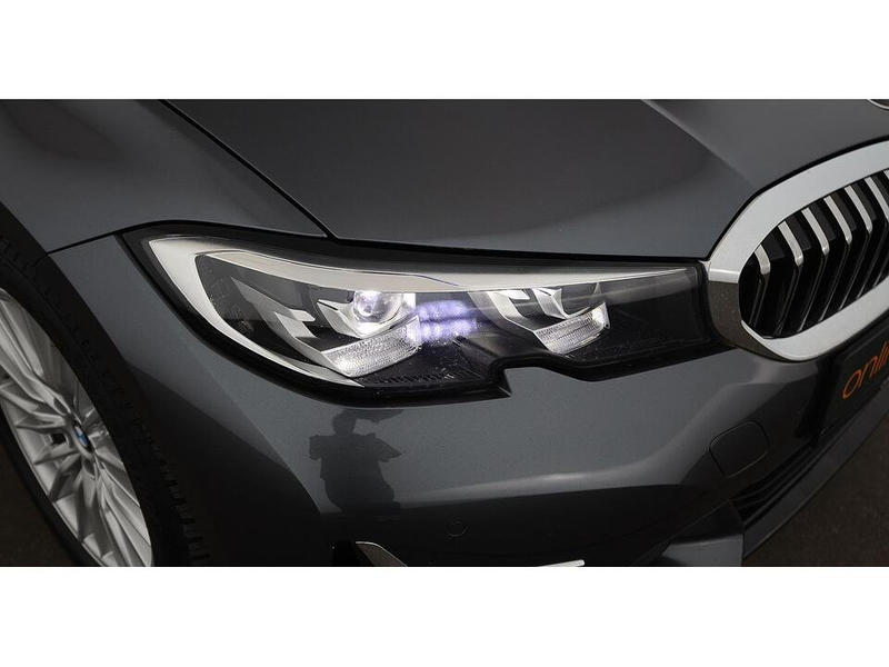 BMW 318 d Touring Luxury Line LED LEDER NAVI SITZHZG — photo 10