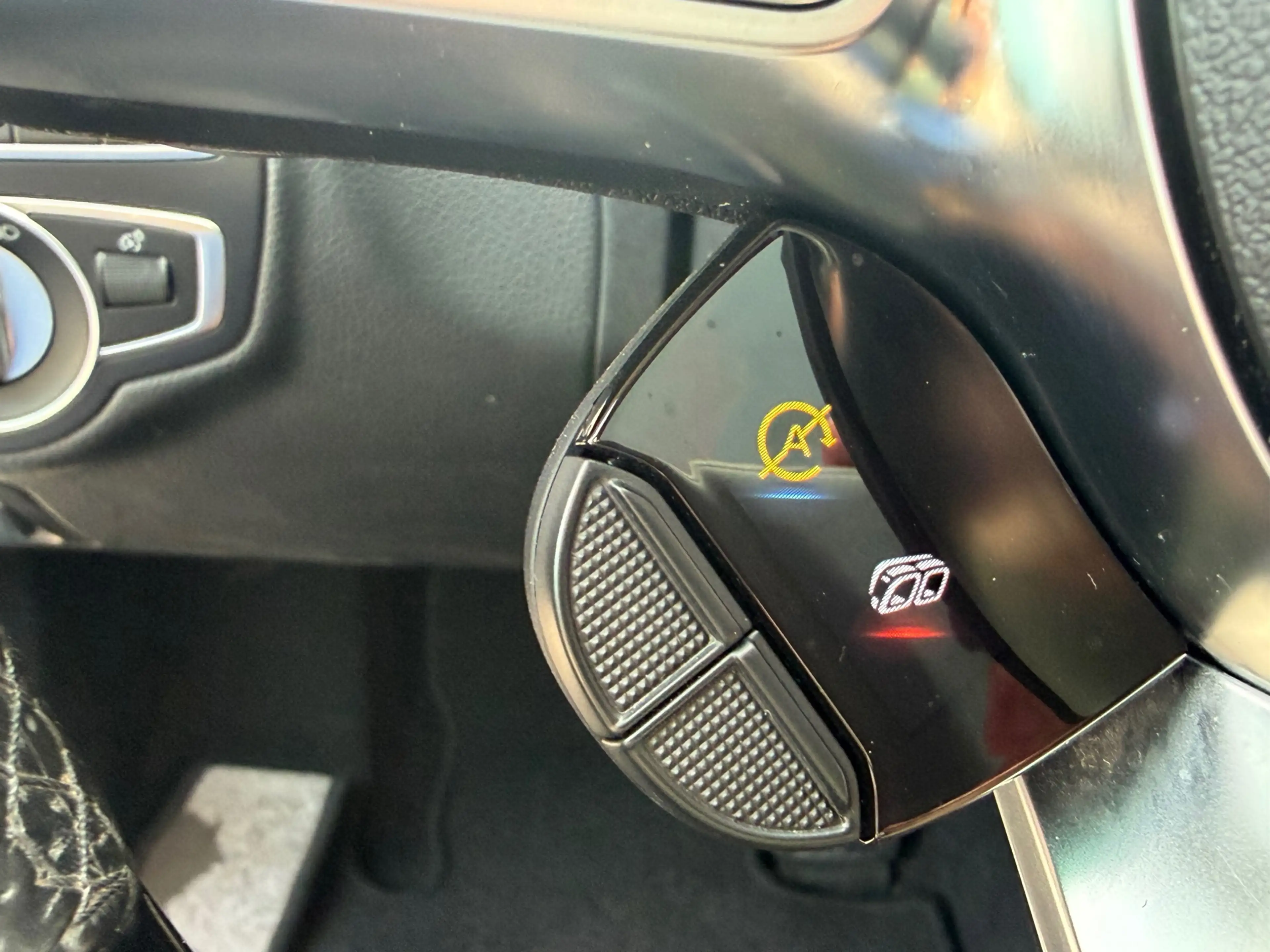 Mercedes-Benz C 63 AMG Estate S Designo Pano Carbon — photo 16