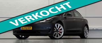 Performance AWD 75 kWh 3.4s naar de 100 :-) Soh 85