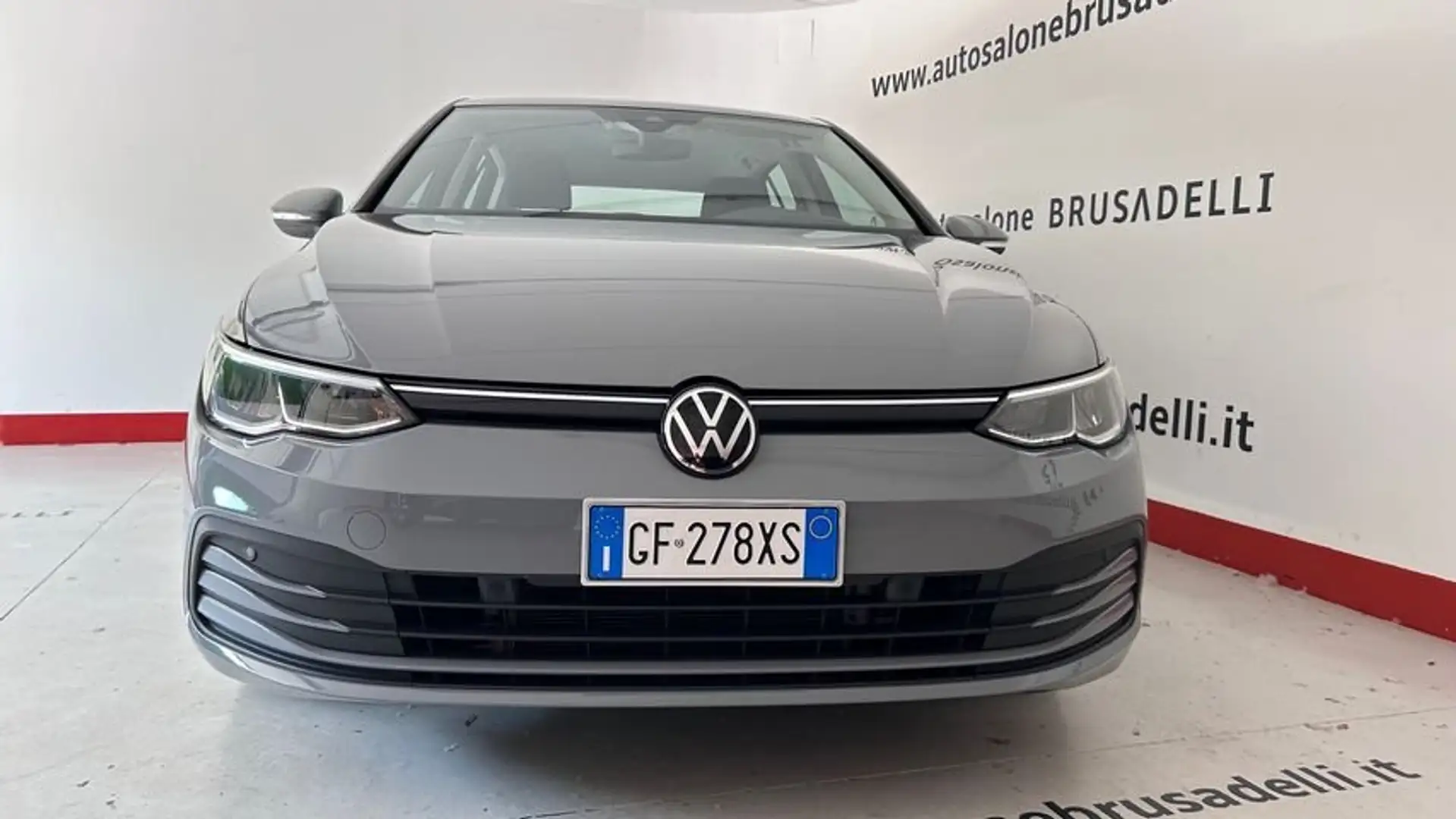 Volkswagen Golf 1.0 TSI EVO Life NEOP. PARK ASSIST *PREZZO REALE* Grigio - 2