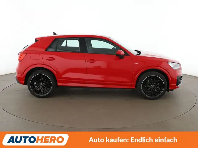 Audi Q2 view 7