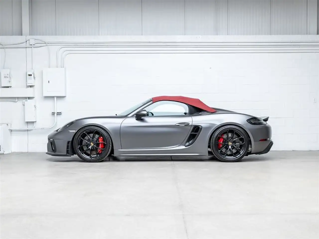 Porsche 718 Spyder снимка Porsche 718 Spyder