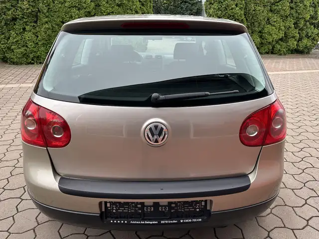 Volkswagen Golf view 5