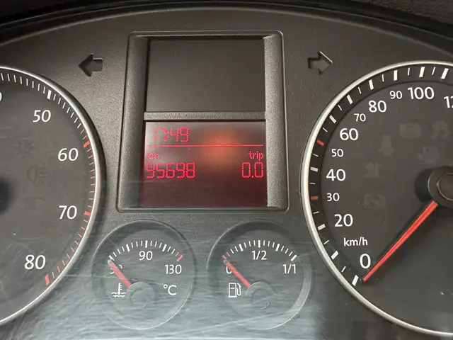 Volkswagen Golf view 11