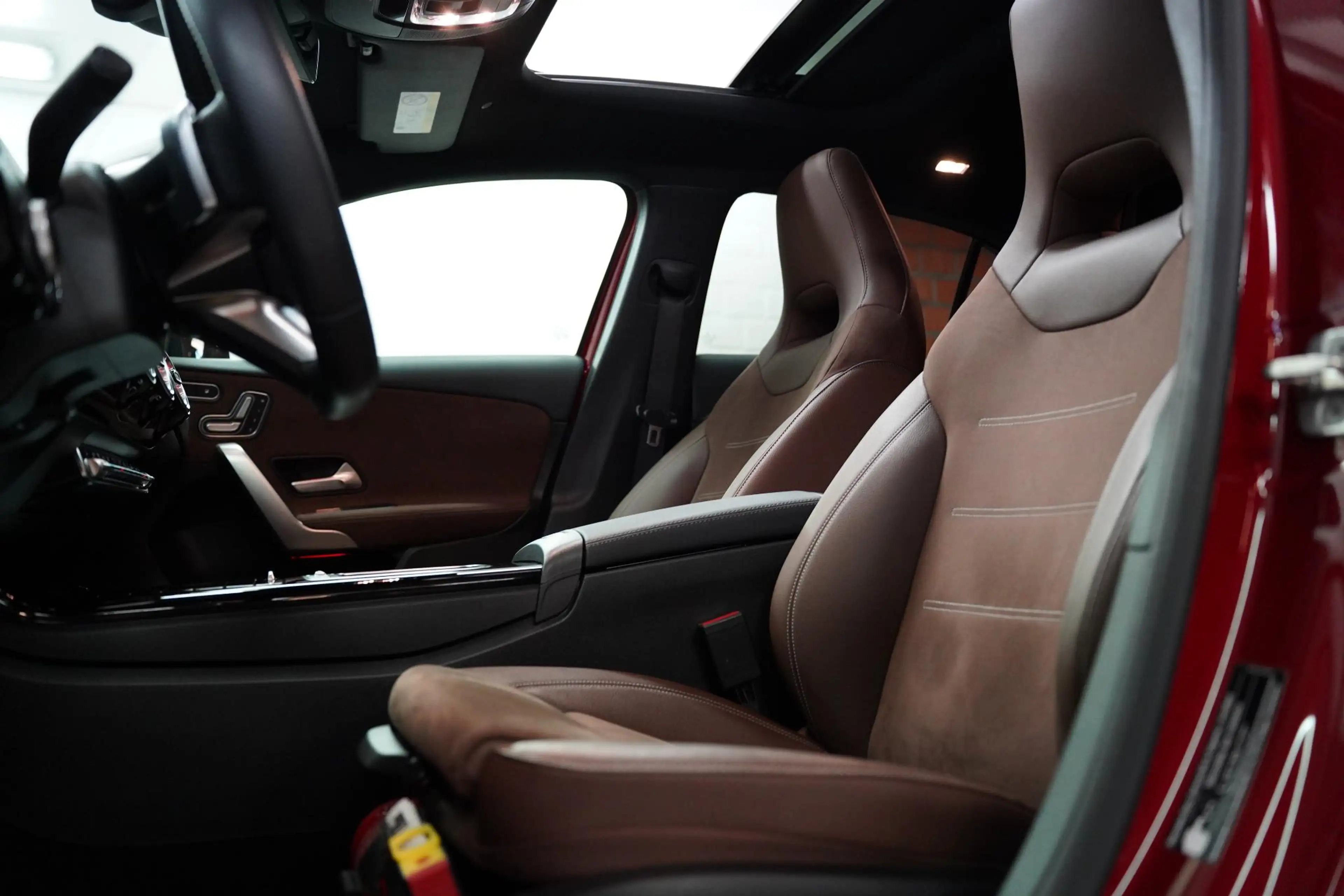 Mercedes-Benz A 250 A e AMG Line — photo 15
