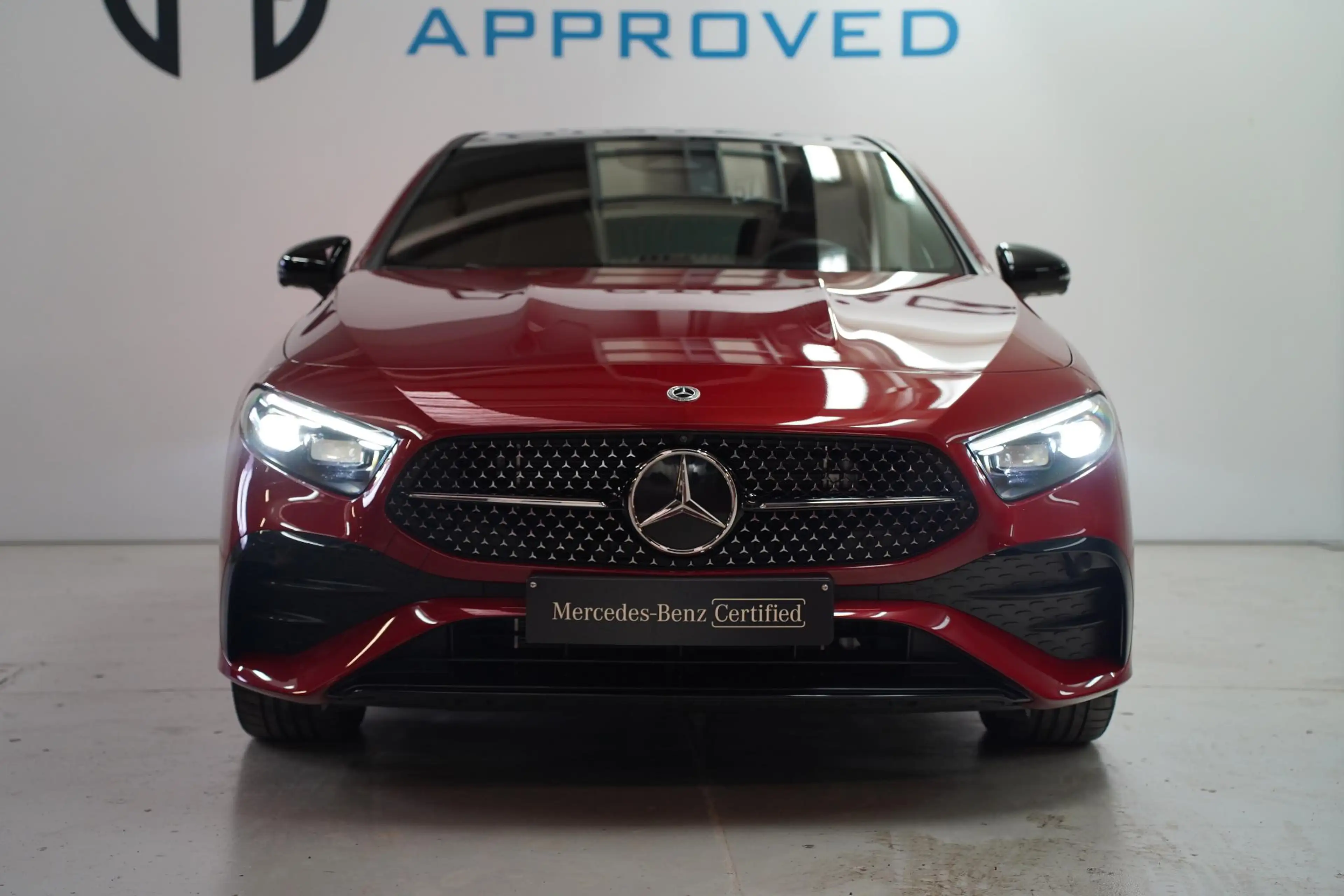 Mercedes-Benz A 250 A e AMG Line — photo 3