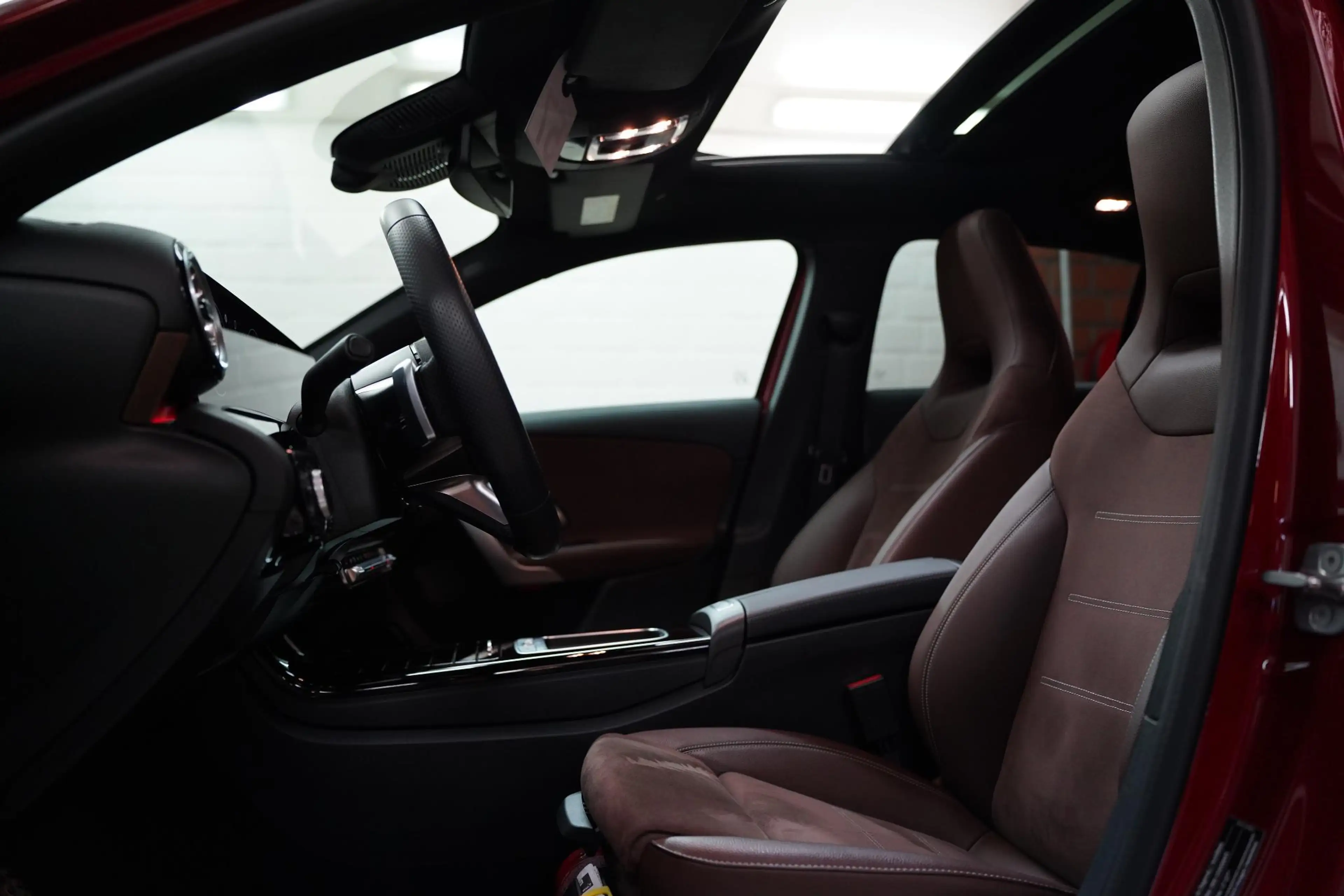Mercedes-Benz A 250 A e AMG Line — photo 11