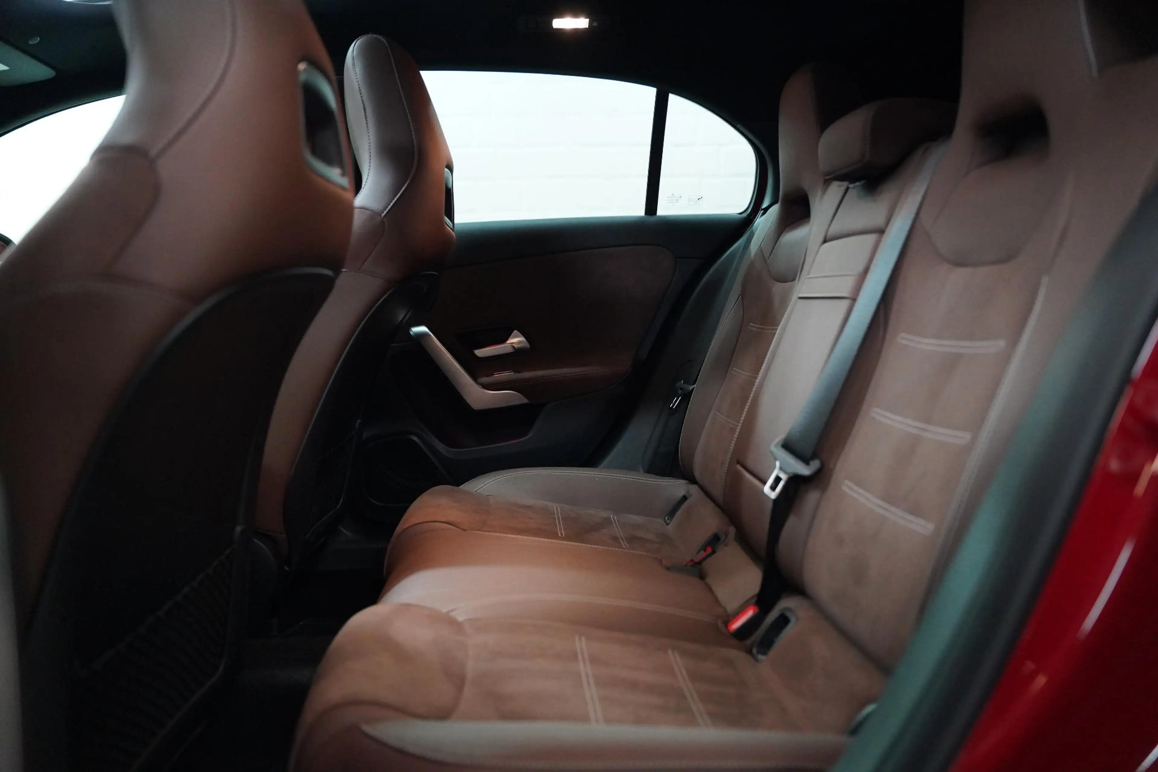 Mercedes-Benz A 250 A e AMG Line — photo 12