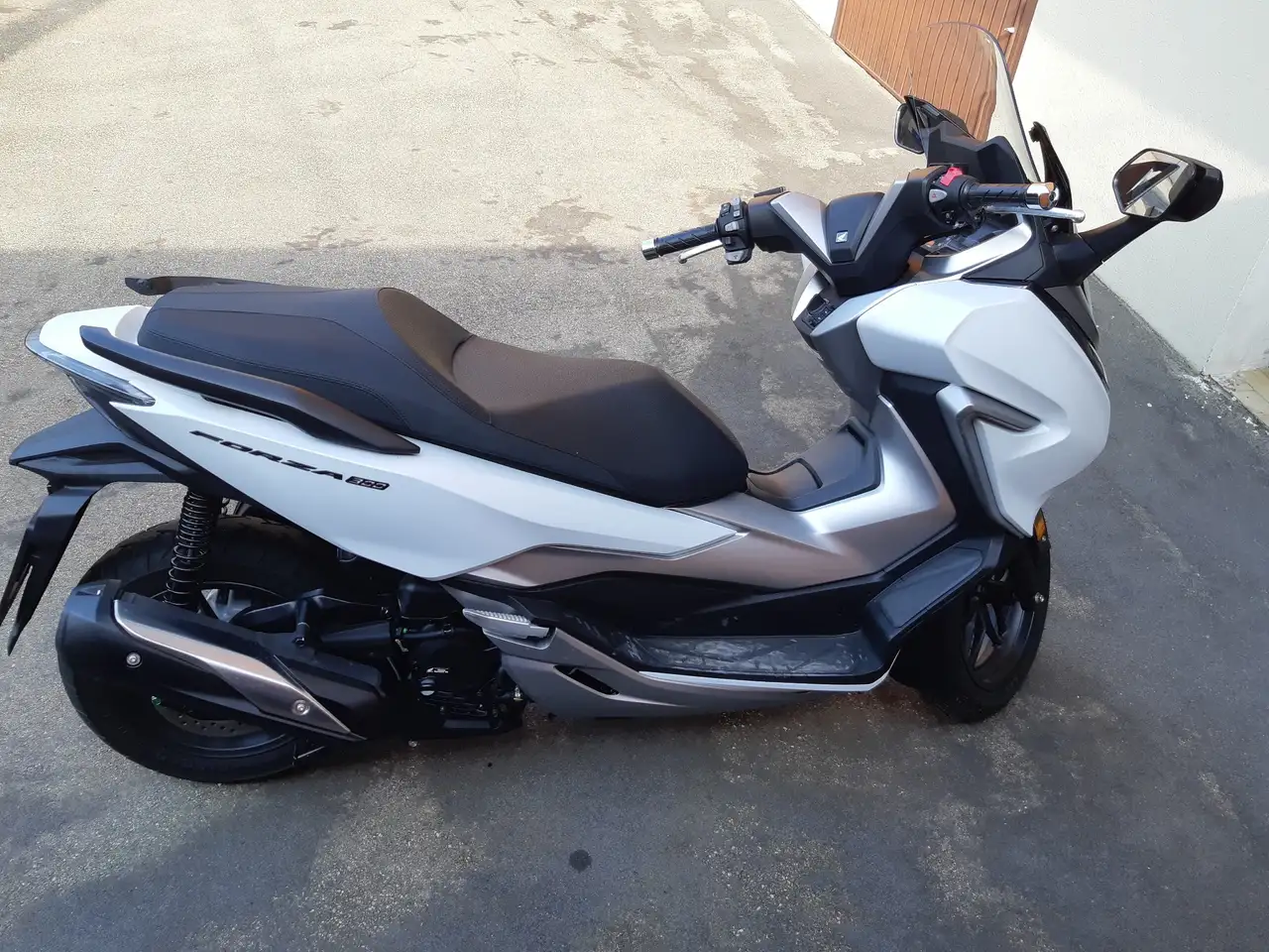 Honda Forza 300