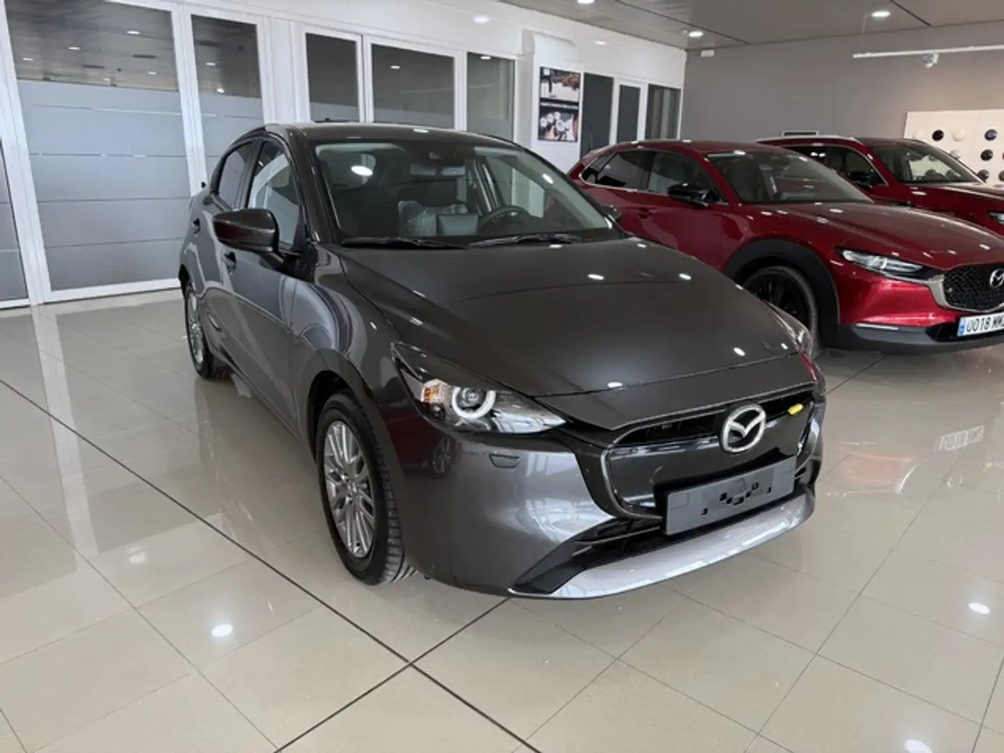 Mazda 2 1.5 e-Skyactiv G Exclusive-Line 66kW Gris - 1