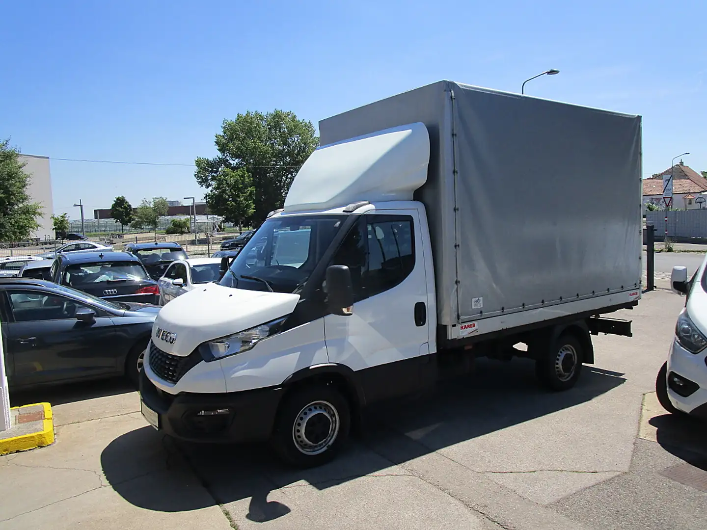 Iveco Daily 33S12 3450 Pritsche mit Planenaufbau Weiß - 1