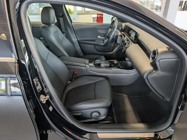 Mercedes-Benz A-Class view 3