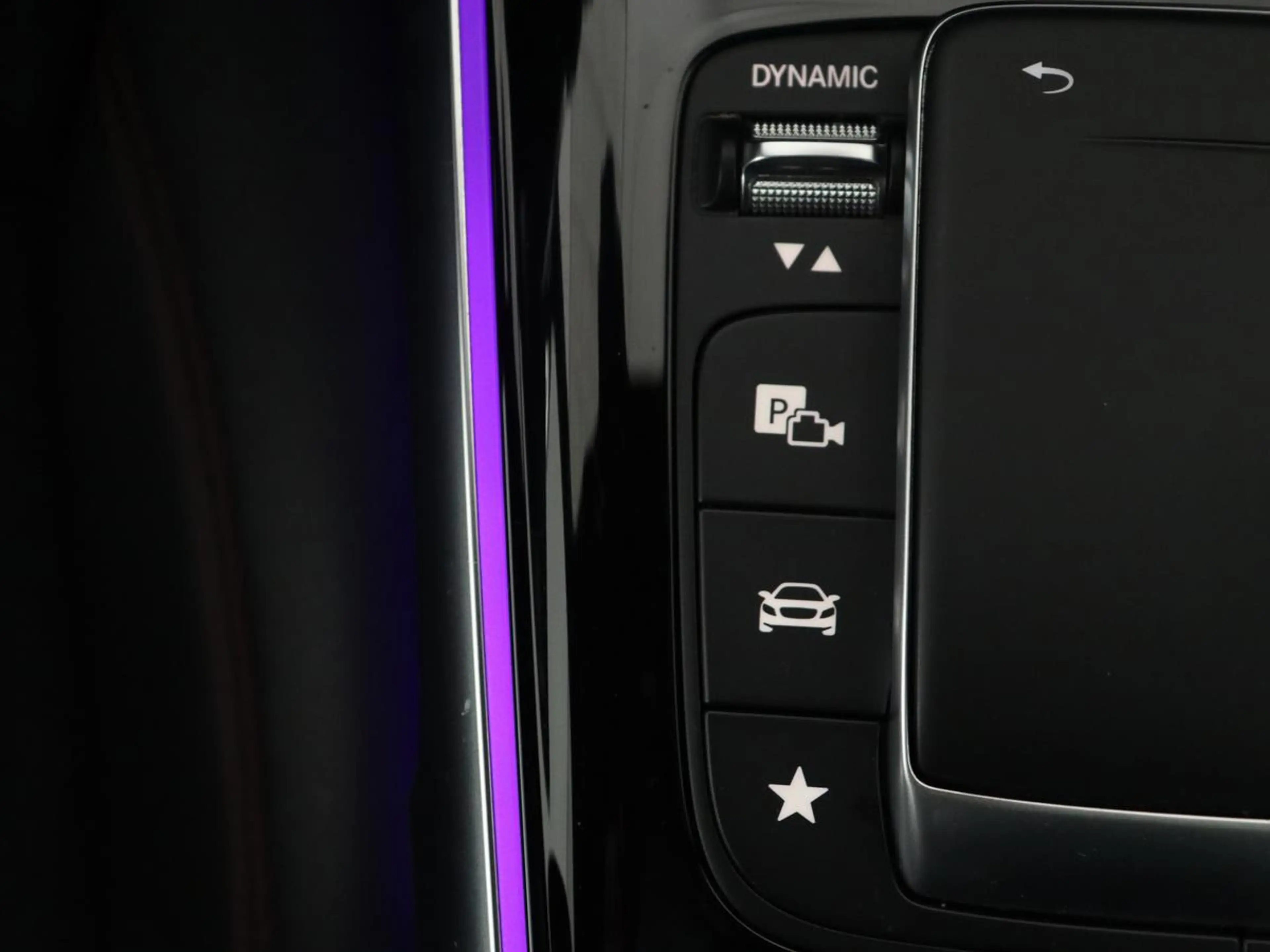 Mercedes-Benz GLB 200 Business Solution AMG | Panoramadak | Memory | Led — photo 39