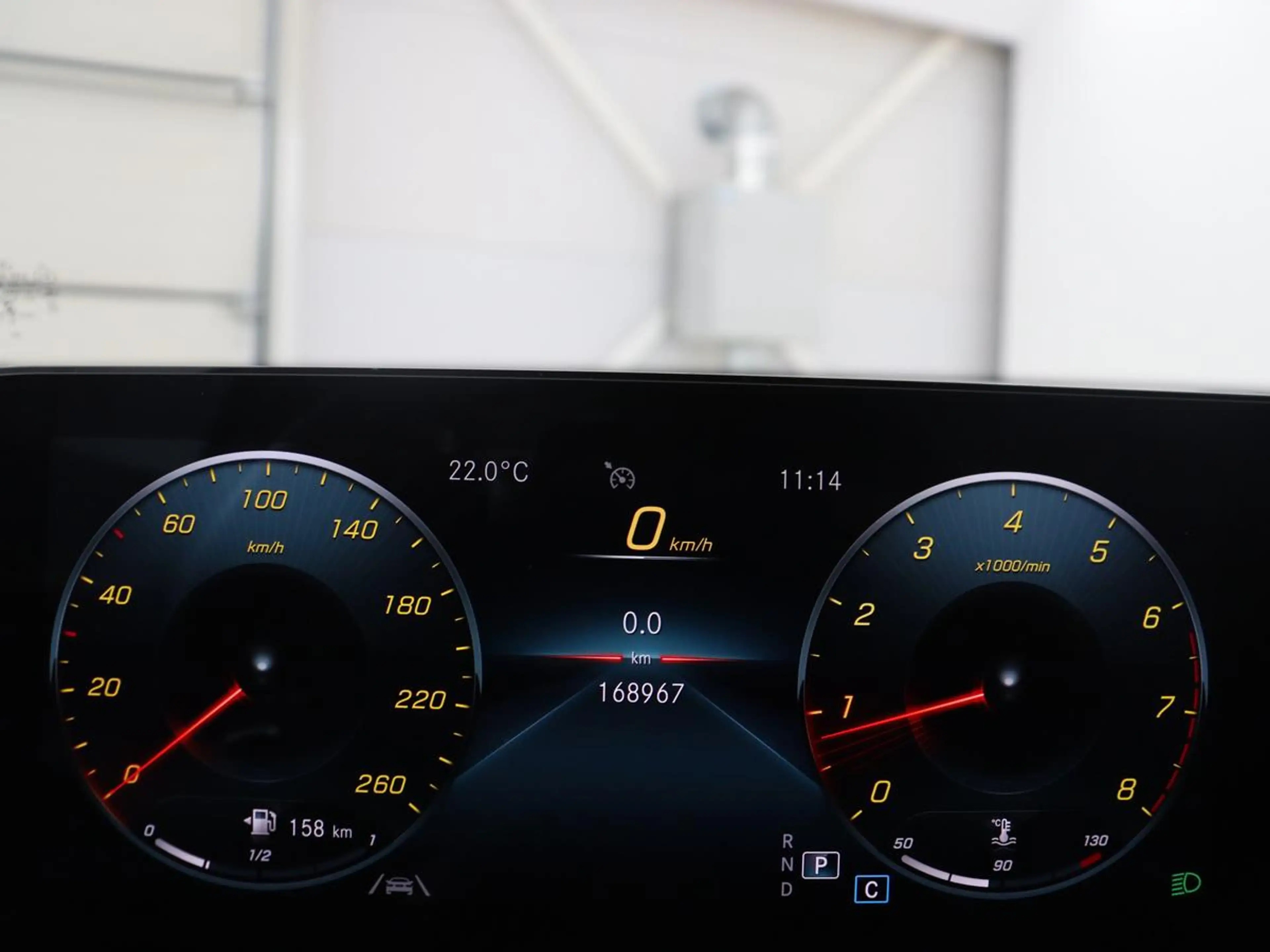 Mercedes-Benz GLB 200 Business Solution AMG | Panoramadak | Memory | Led — photo 42