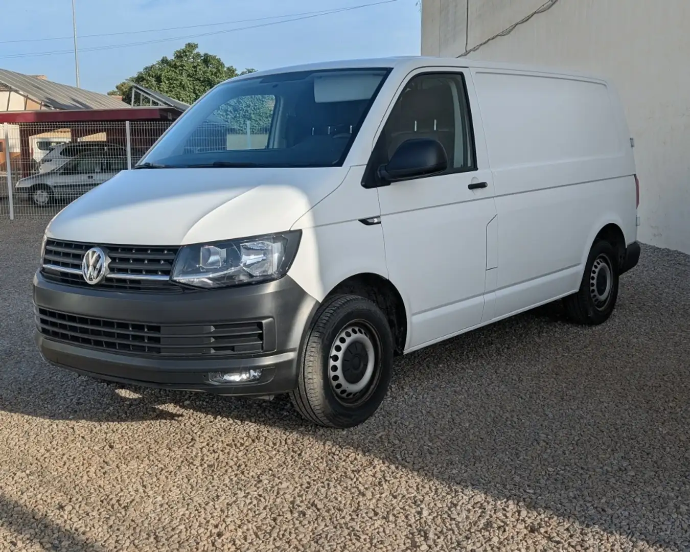 Volkswagen Transporter Furgón 2.0TDI SCR BMT 75kW Blanco - 1