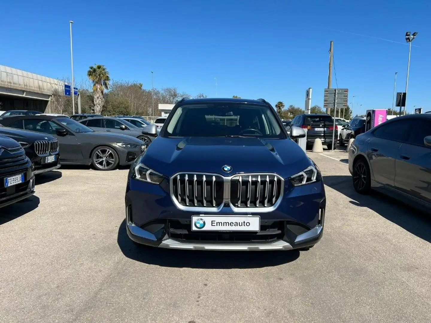 BMW X1 xDrive 25e xLine Azul - 2