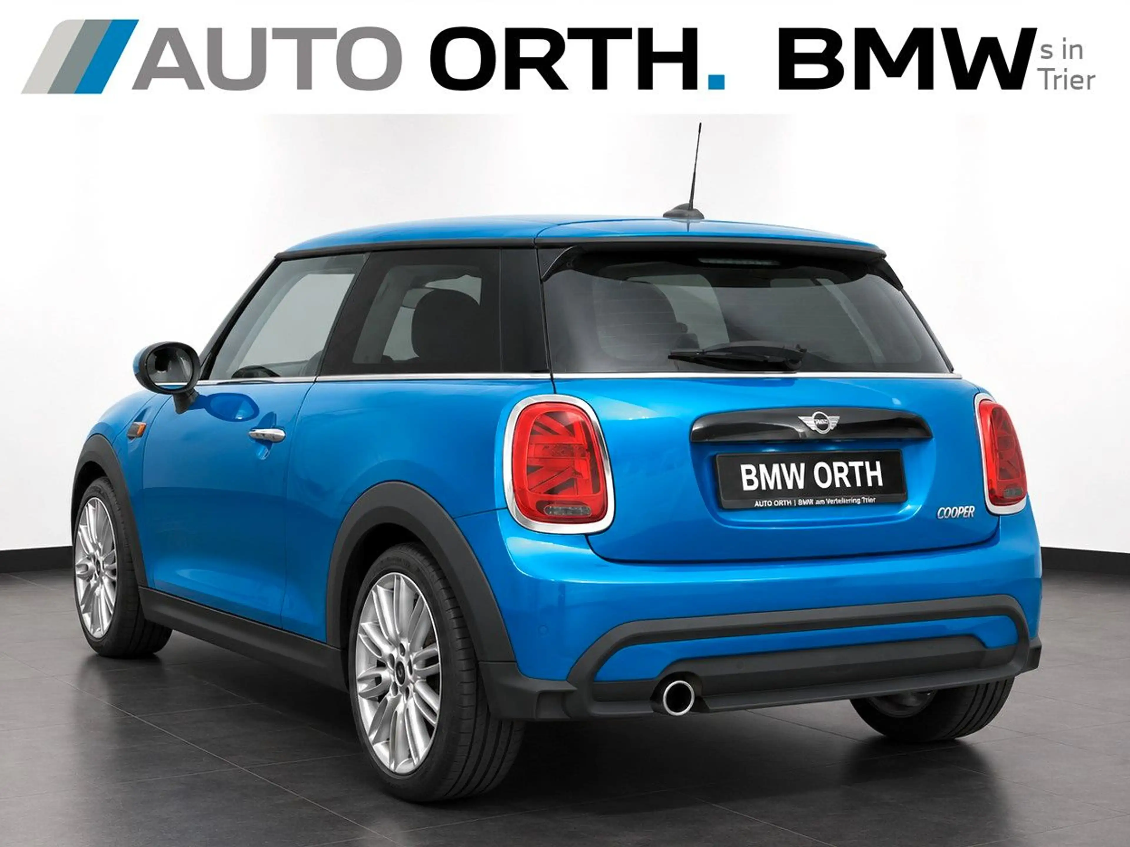 MINI Cooper AUT. LEDER NAVI LED SPORTSITZ KAMERA SHZ — photo 2