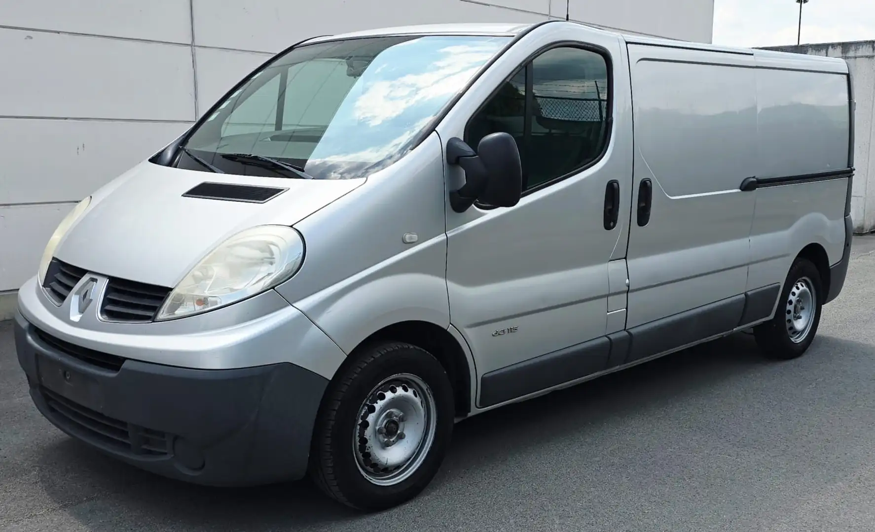 Renault Trafic 2.0 laang model euro4 airco - 2