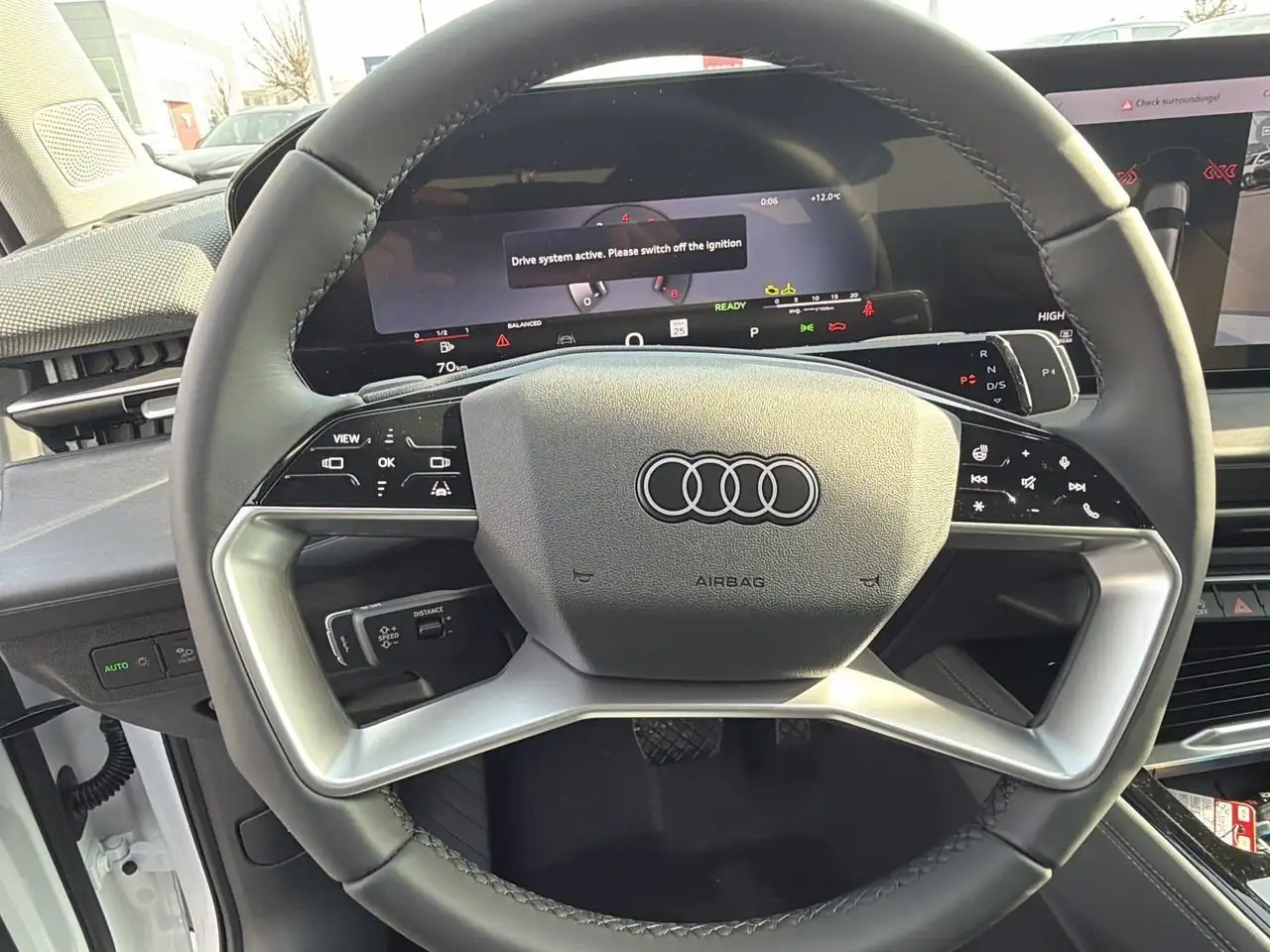 Audi Q3 снимка Audi Q3
