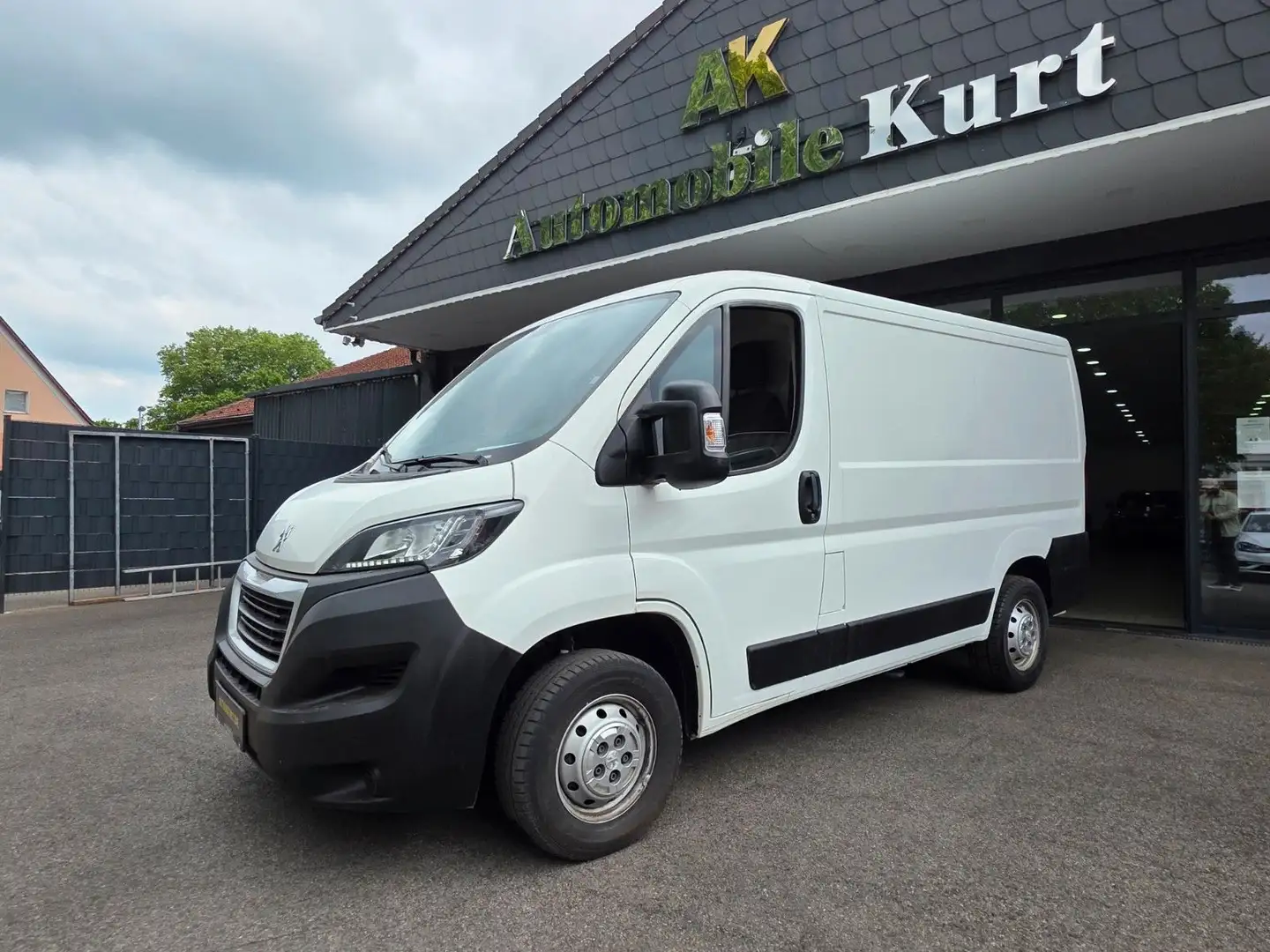 Peugeot Boxer Kasten 330 L1H1 LED  Klima 1.Hand Tüv Neu Weiß - 2