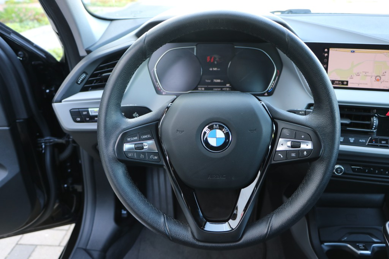 BMW 118 i Advantage Business Navi PDC SHZ — photo 13