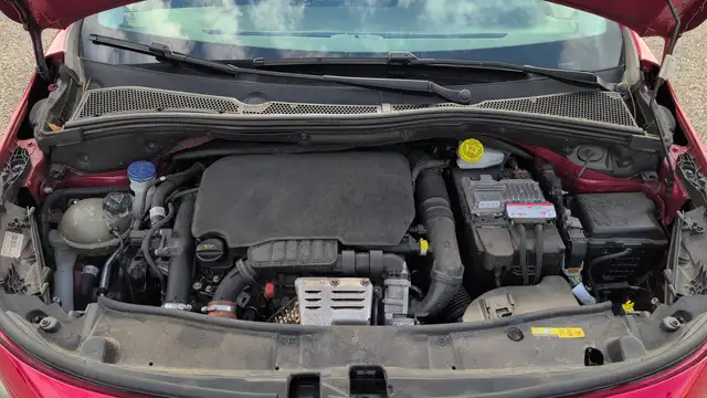 Peugeot 2008 view 15