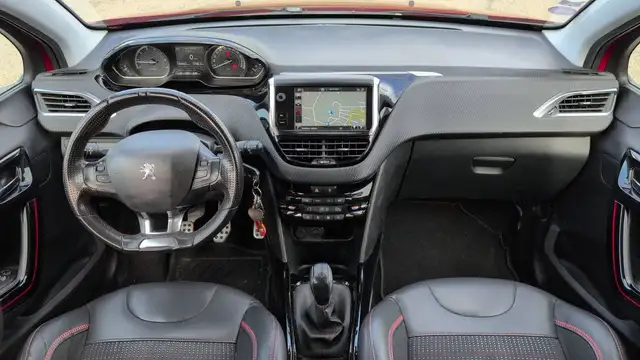 Peugeot 2008 view 11