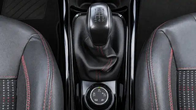 Peugeot 2008 view 13