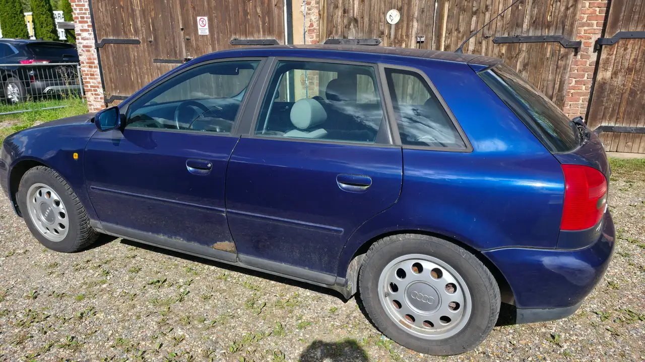 Audi A3 1.8 Attraction Klima, foto 2