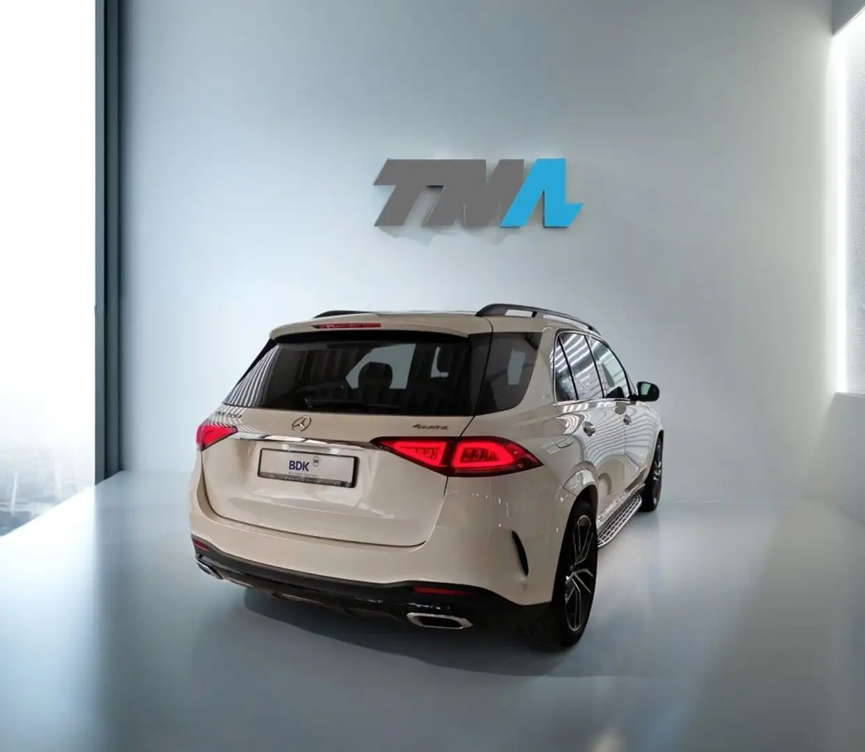 Mercedes-Benz GLE 400 d AMG Burmester Alu 22" Weiß - 2