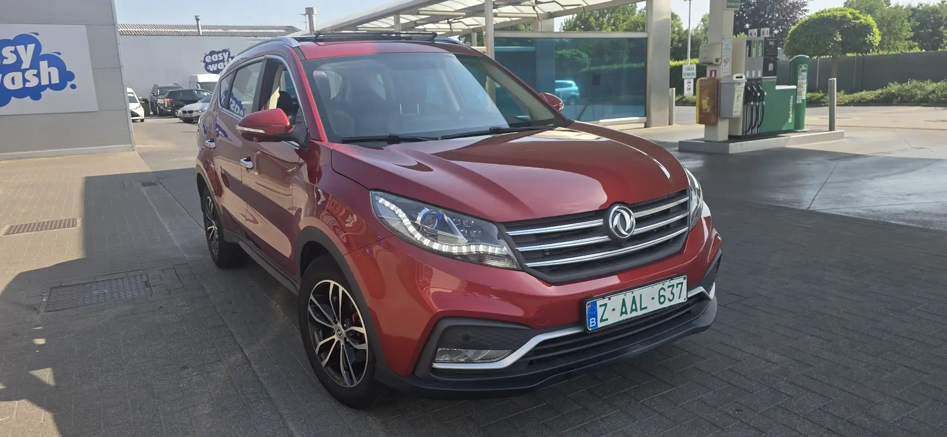 DFSK Glory 580 Glory 580 1.5 Turbo CVT benzine + lpg Rot - 1
