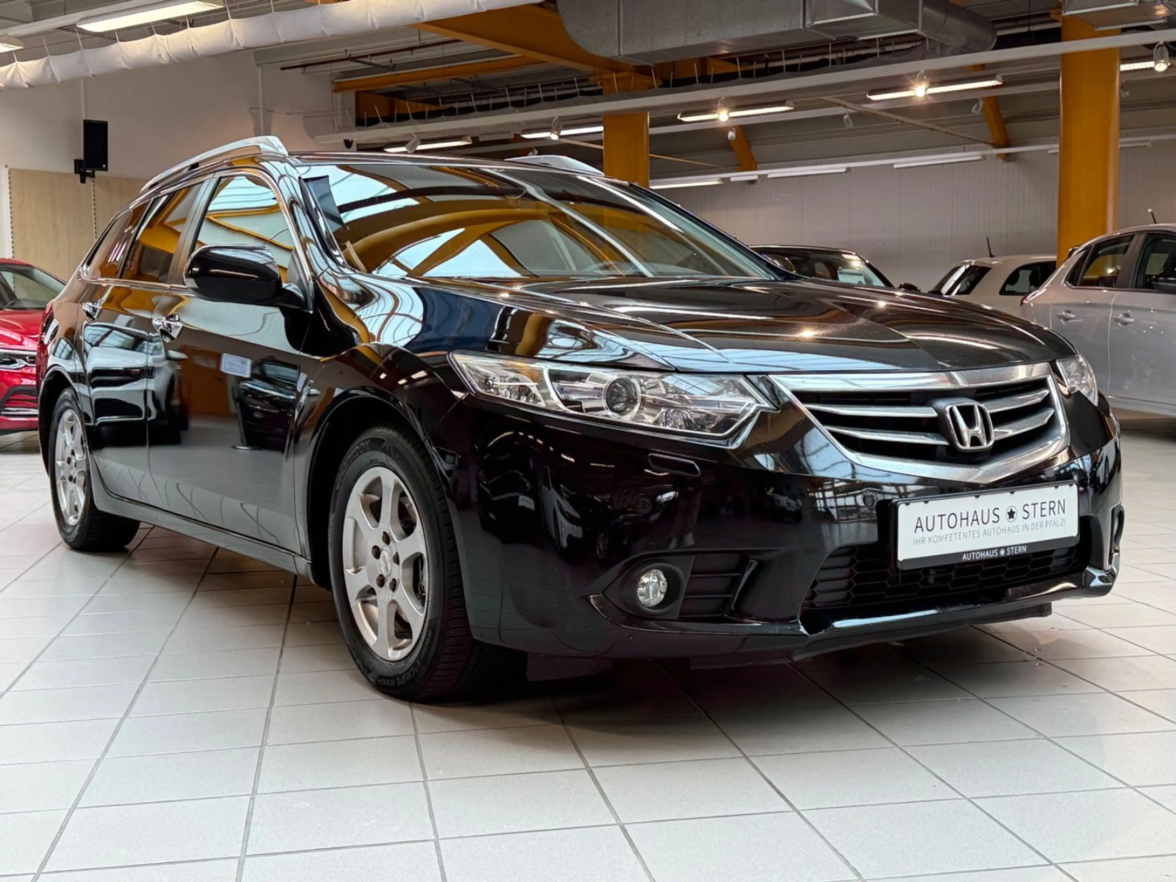 Honda Accord Tourer Executive|AHK|Navi|Xenon|1.Hand — photo 8