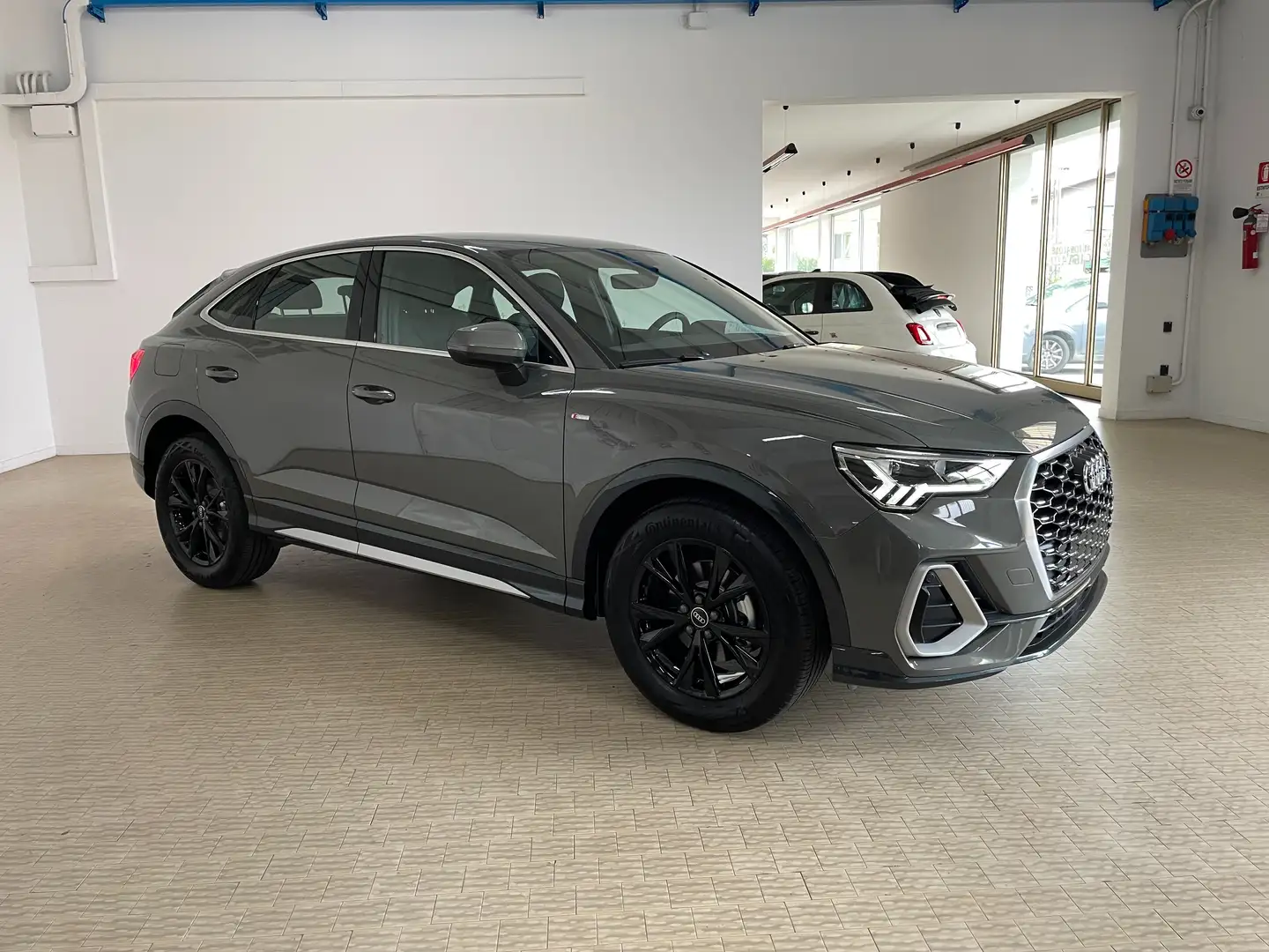 Audi Q3 Sportback 35TDI S line s-tronic Km0 Grigio Chronos Grigio - 1