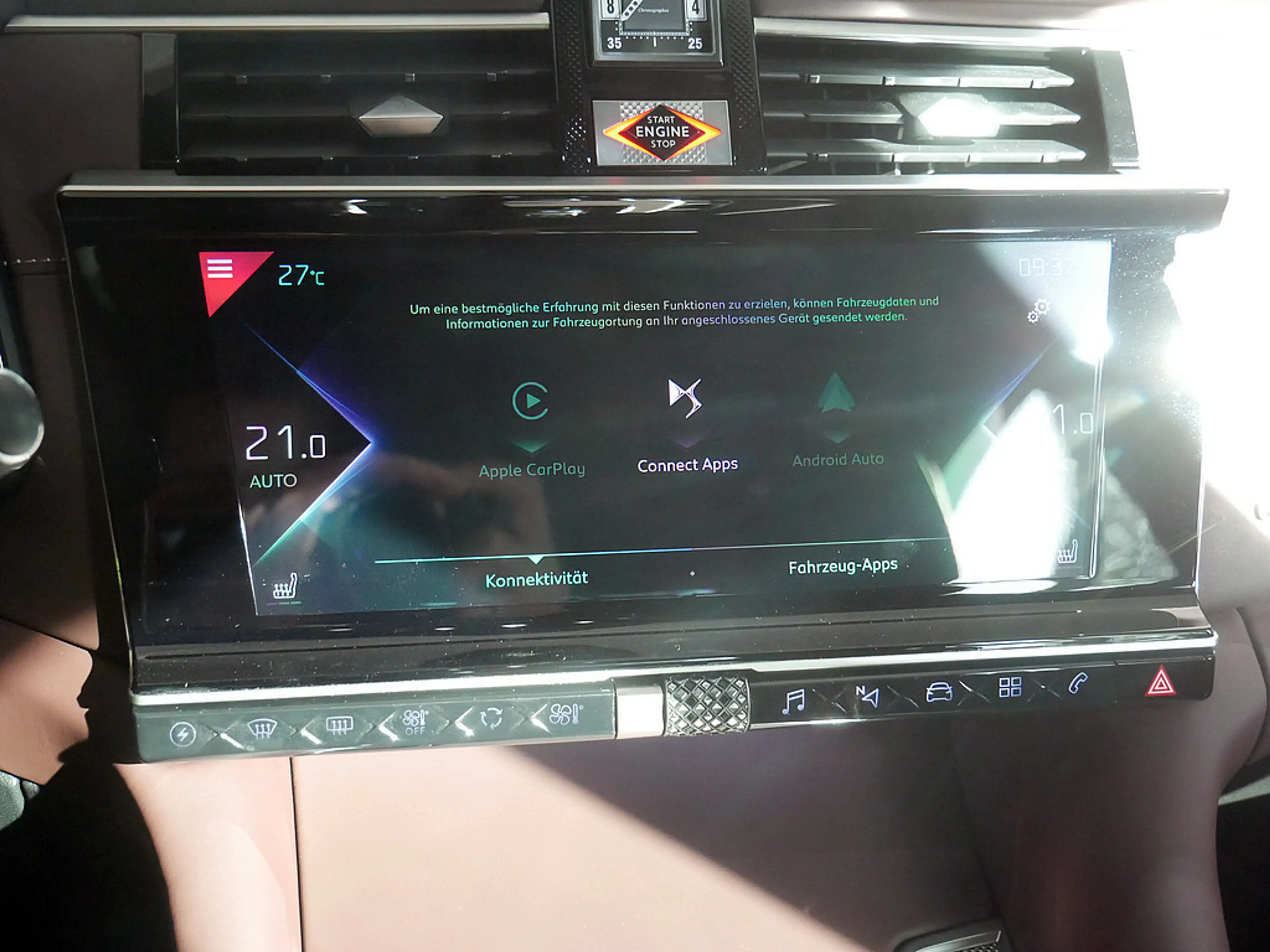 DS Automobiles DS 9 E-Tense Hybrid 360 4x4 Rivoli+ LED 360° — photo 15