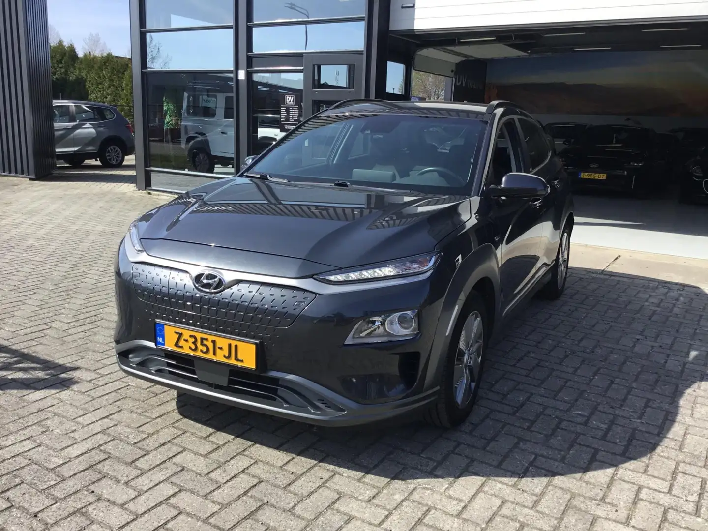 Hyundai KONA EV Fashion 64 kWh Gris - 1