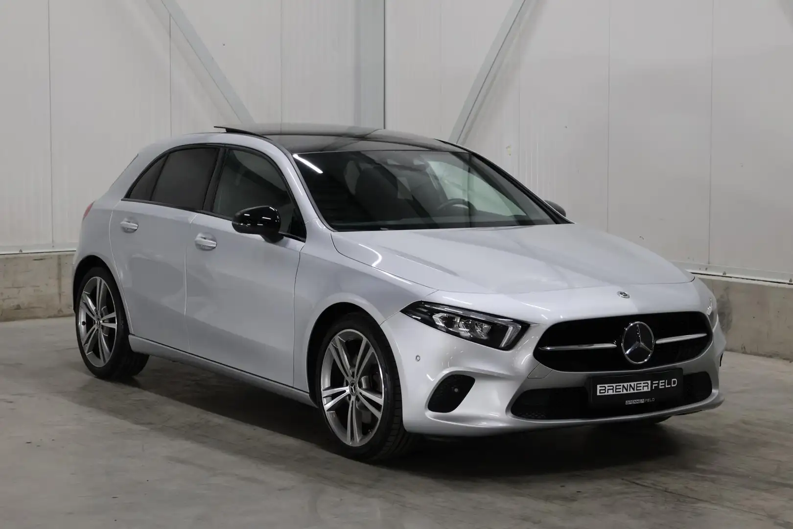 Mercedes-Benz A 250 4MATIC Advantage Gris - 1