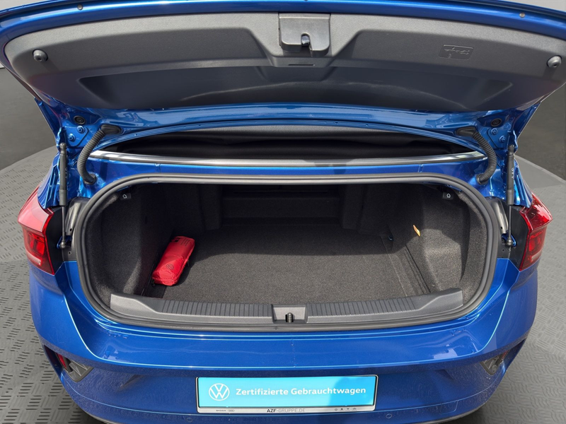 Volkswagen T-Roc 1.5 TSI DSG R-Line AHK+NAVI+LED — photo 16