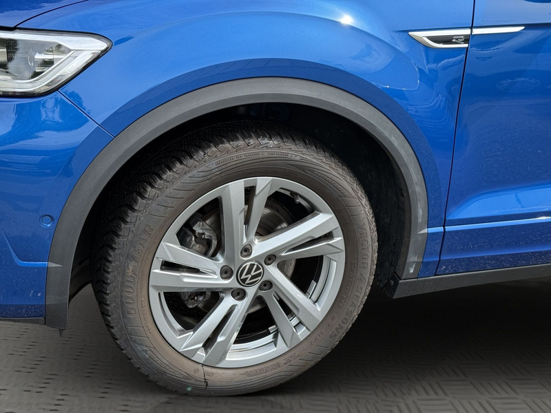 Volkswagen T-Roc 1.5 TSI DSG R-Line AHK+NAVI+LED — photo 8