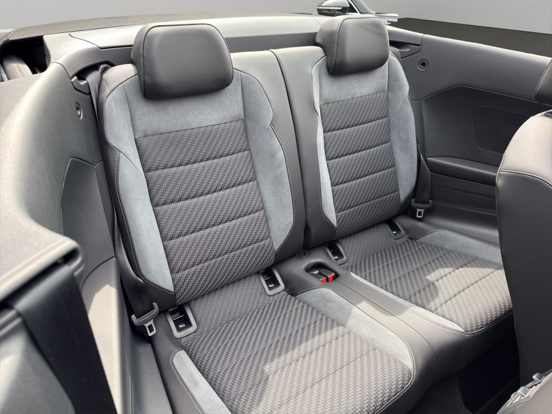 Volkswagen T-Roc 1.5 TSI DSG R-Line AHK+NAVI+LED — photo 15
